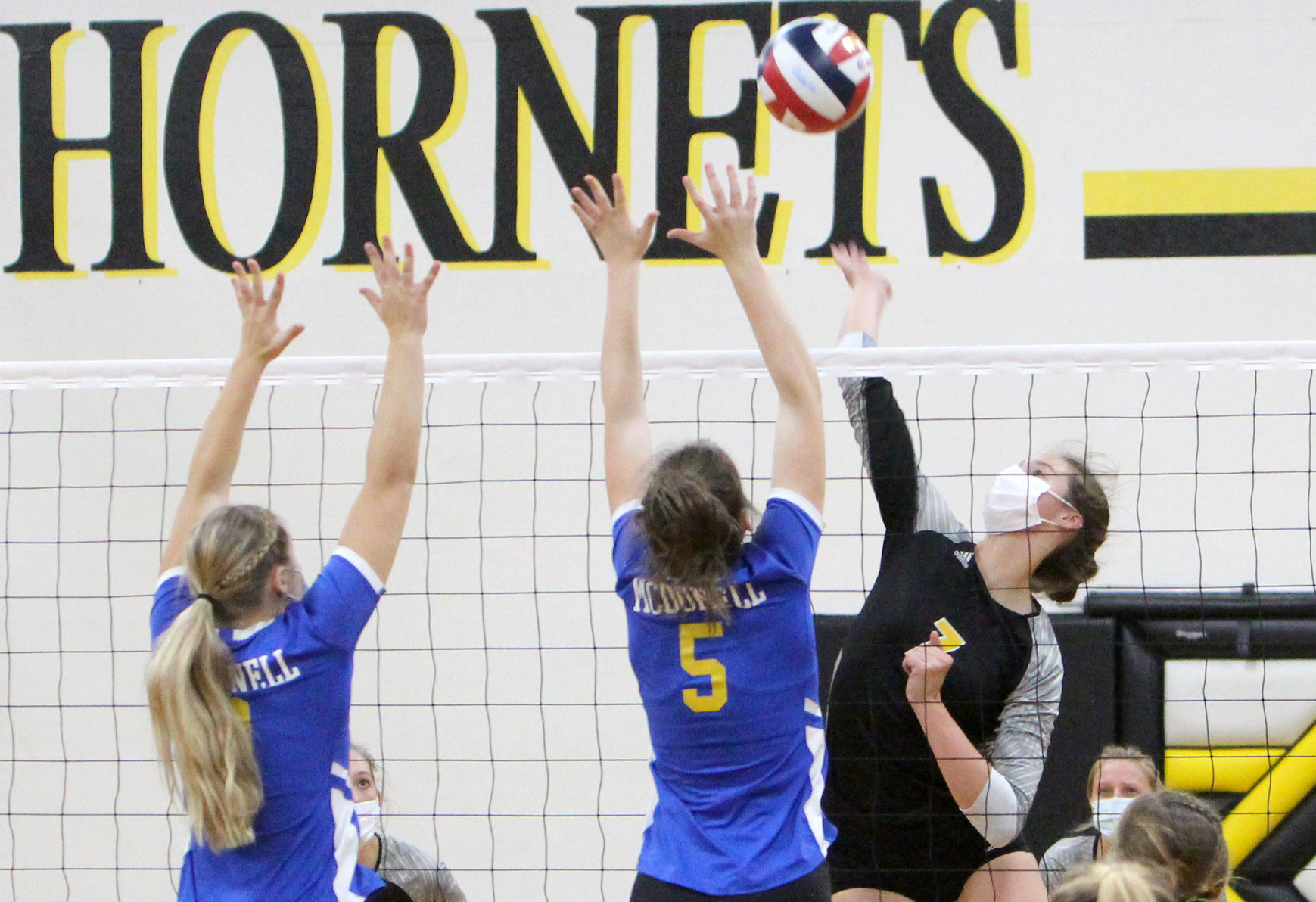 McDonell at Cadott volleyball 10-8-20